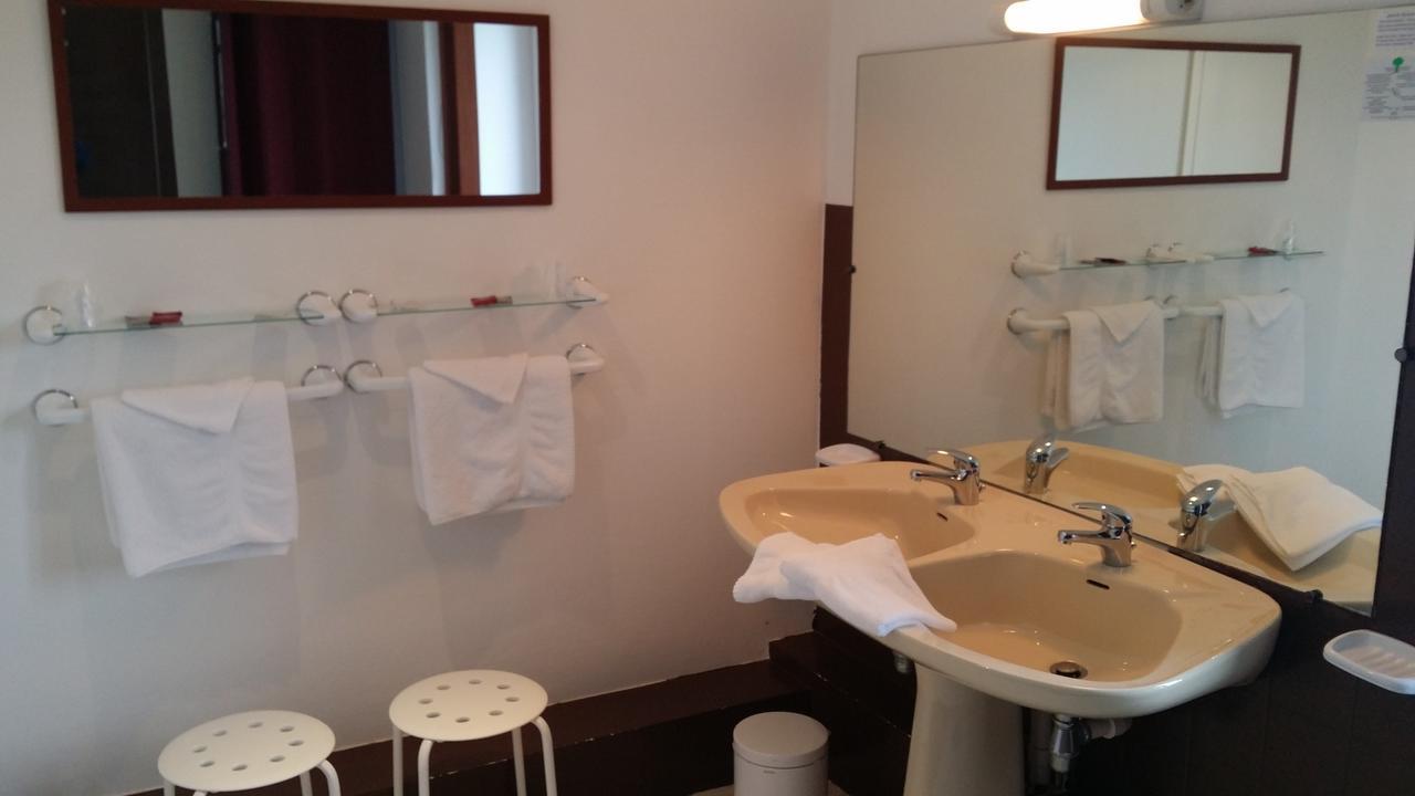 La Roche Du Marais Hotel Omonville-la-Petite Екстериор снимка