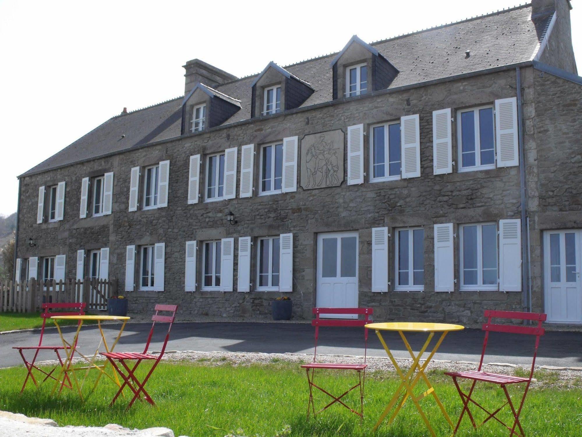La Roche Du Marais Hotel Omonville-la-Petite Екстериор снимка