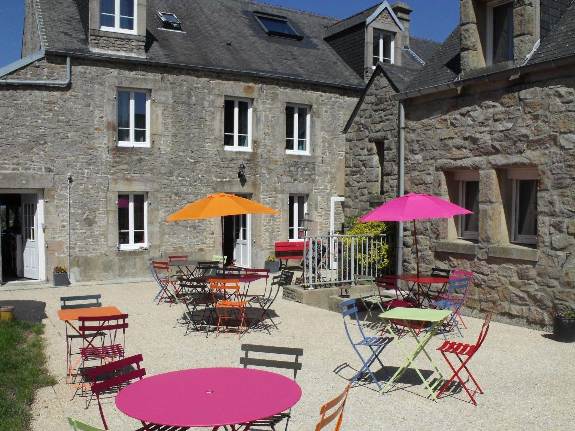 La Roche Du Marais Hotel Omonville-la-Petite Екстериор снимка